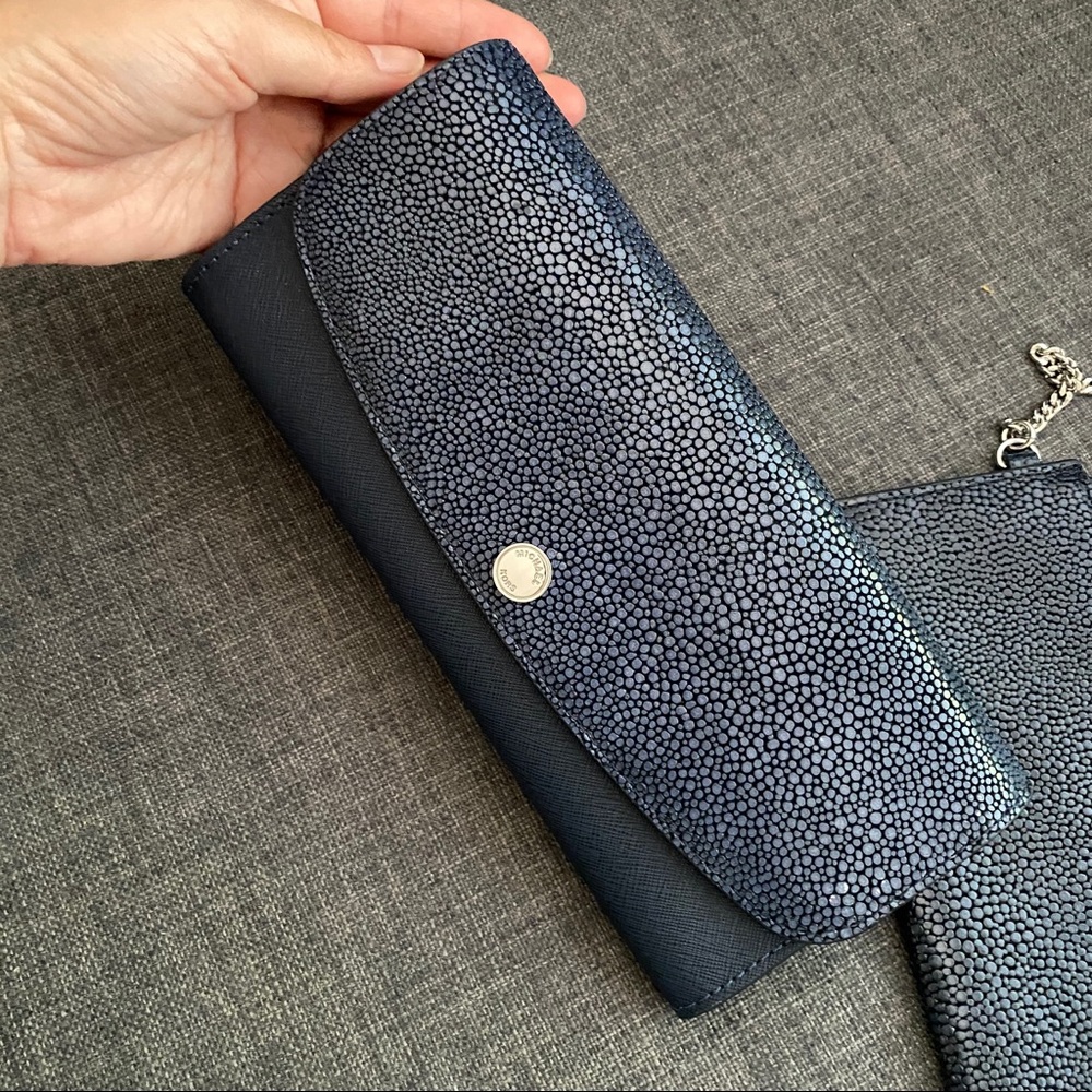 Michael Kors wristlet 3 in1 wallet NWT - Picture 6 of 8